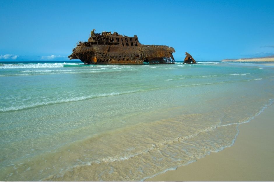 The wreckage of Cabo Santa Maria Almost 4 decades old now, the wreckage of the Cabo Santa Maria has become a famous landmark for Boa Vista!